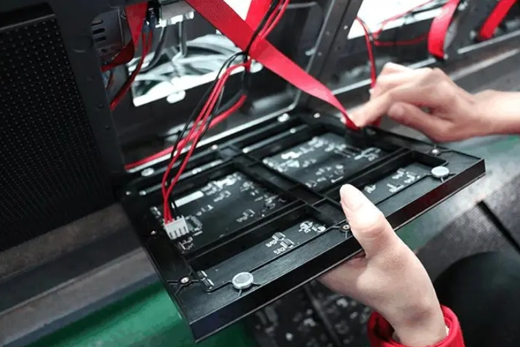 死燈、花屏、色差？成都資深工程師拆解LED屏十大故障&ldquo;真兇&rdquo;|成都led顯示屏